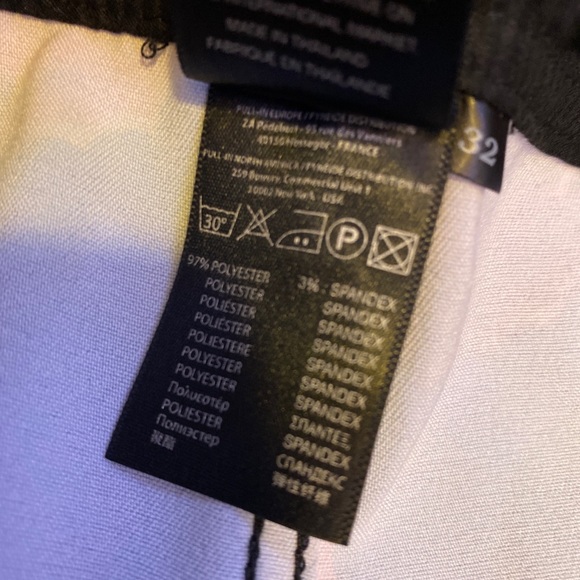 New Pull In Multi Color Bottle Cap Surf Short - Picture 4 of 4